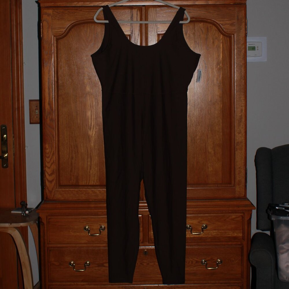 Old Navy Powersoft Stretch Athletic Jumpsuit